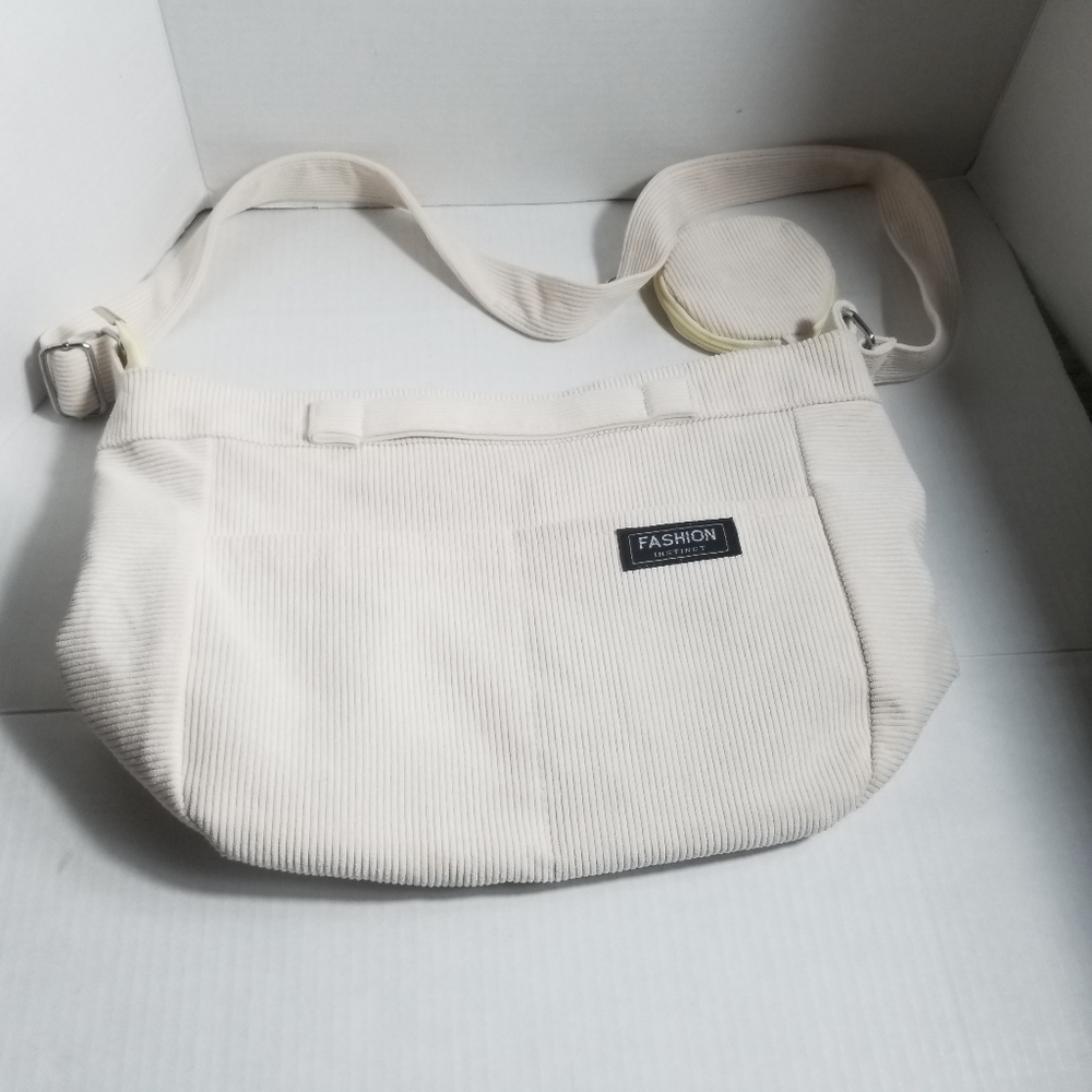 NWOT FASHION INSTINCT CREAMY WHITE CROSSBODY PURSE WITH CORD CASE - Picture 3 of 11